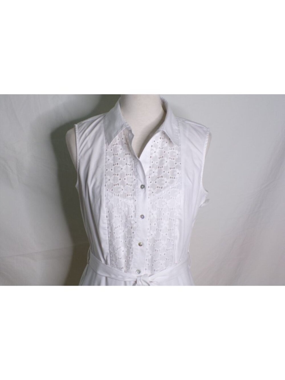 🆕NANETTE LEPORE Belted Eyelet Flare Shirt Dress White 8 - Picture 5 of 9